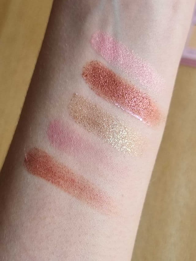 Rude Cosmetics The Roaring 20s Eyeshadow Palette - Carefree review photo by glowandsunshine