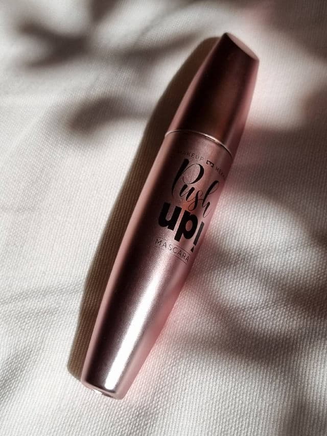 Makeup Mekka Push-Up Mascara review photo by glowandsunshine