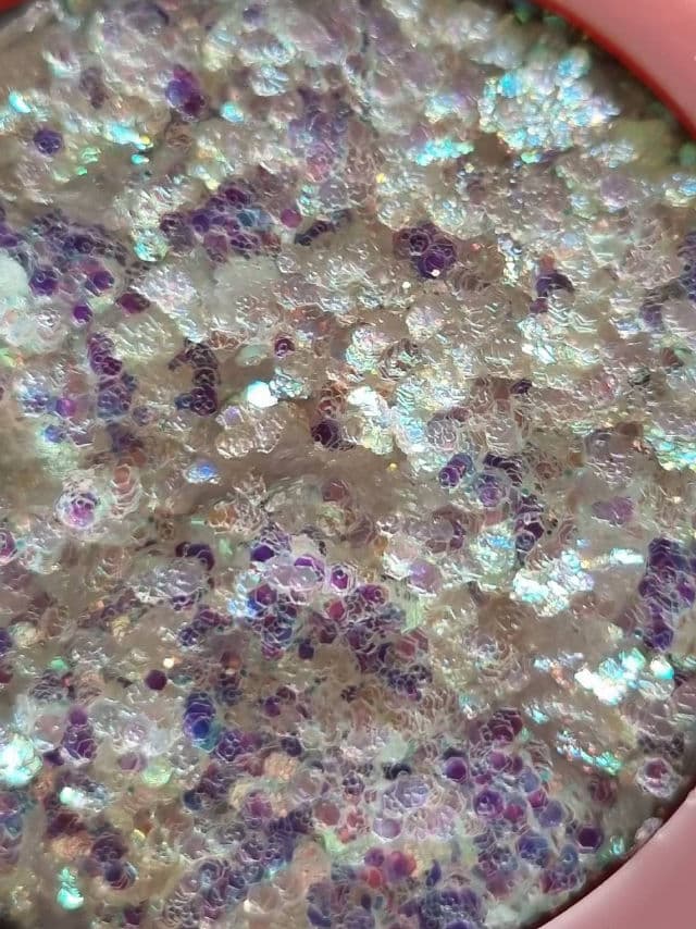 Rival loves me Cherry Bloom Crystal Eyeshadow Topper review photo by glowandsunshine