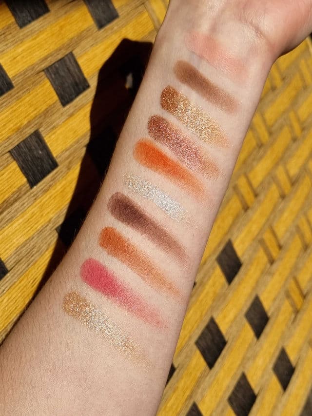BH Cosmetics Hangin' in Hawaii Eyeshadow Palette review photo by glowandsunshine