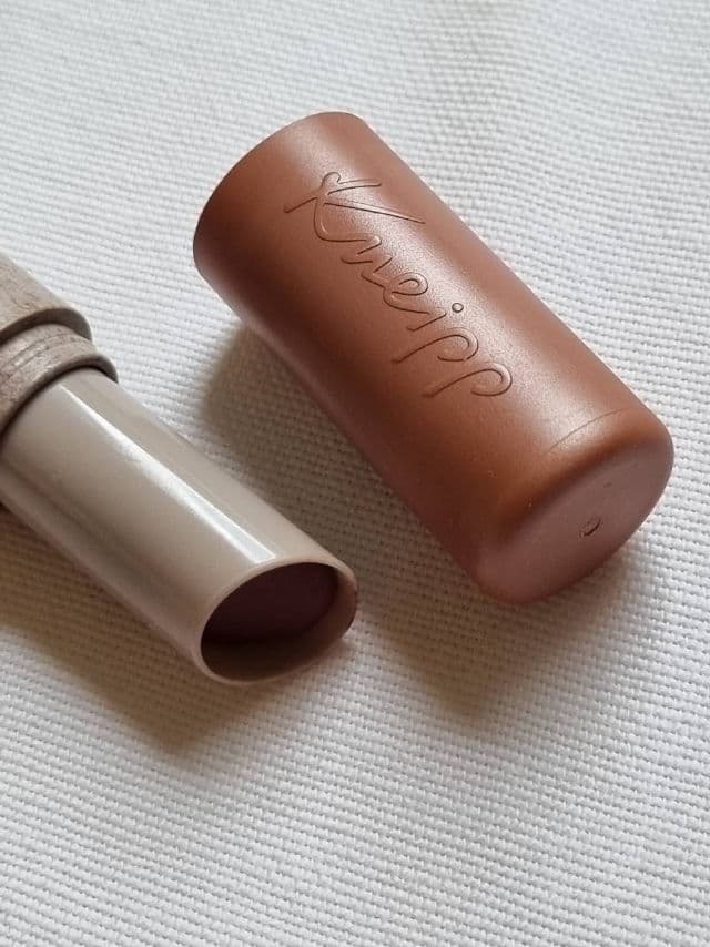 Kneipp Farbige Lippenpflege - Natural Deep Nude review photo by glowandsunshine