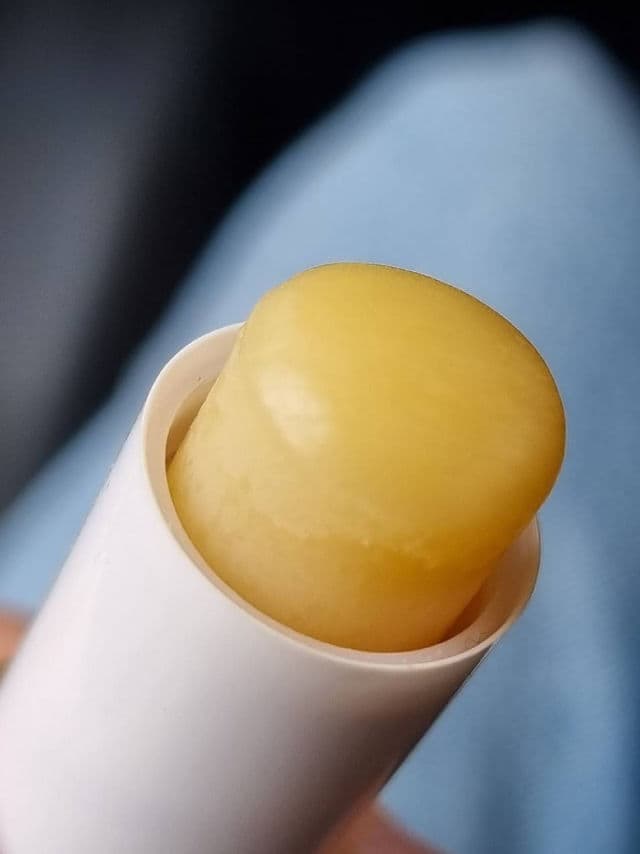 Kneipp Sensitive Care Lip Balm review photo by glowandsunshine