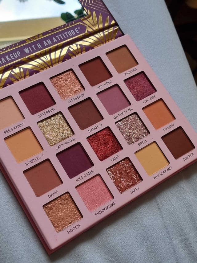 Rude Cosmetics The Roaring 20s Eyeshadow Palette - Carefree review photo by glowandsunshine