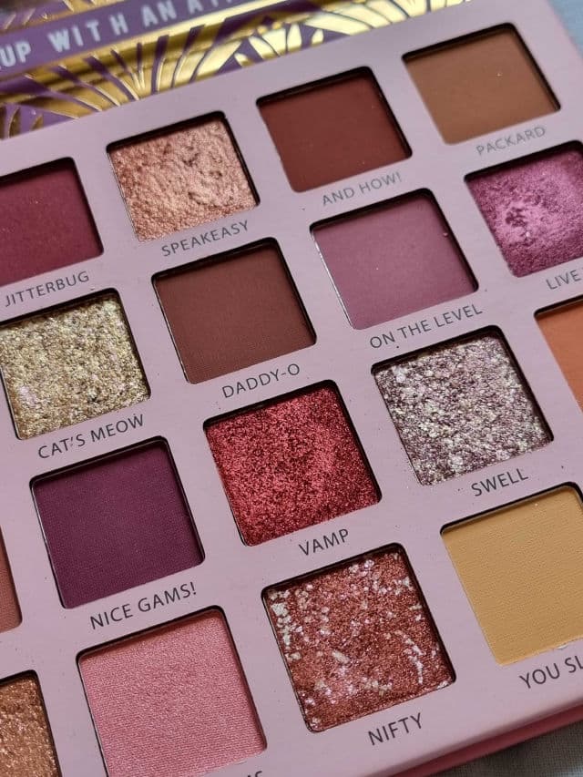 Rude Cosmetics The Roaring 20s Eyeshadow Palette - Carefree review photo by glowandsunshine