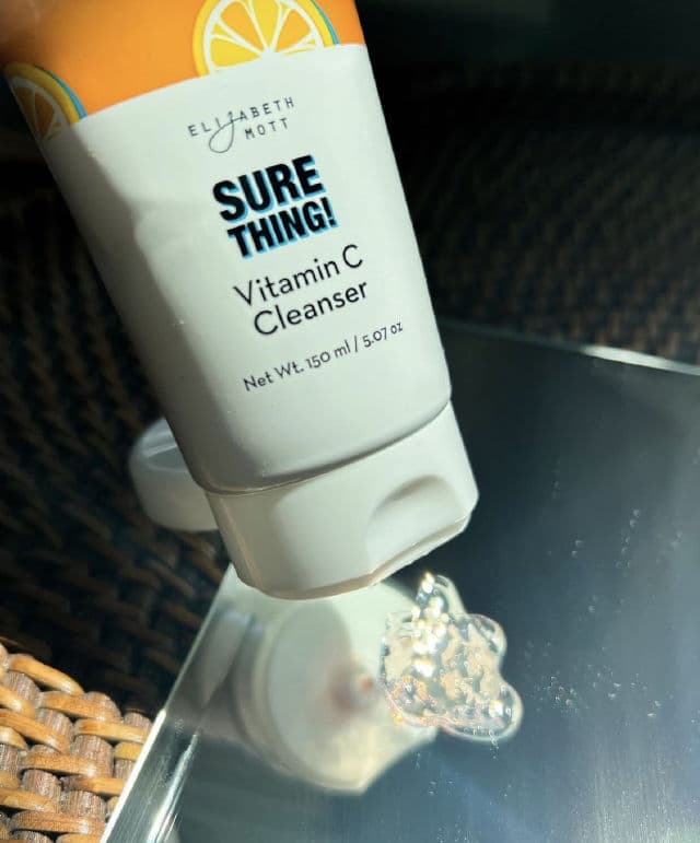 Elizabeth Mott Sure Thing! Vitamin C Cleanser review photo by tnfriendrenee
