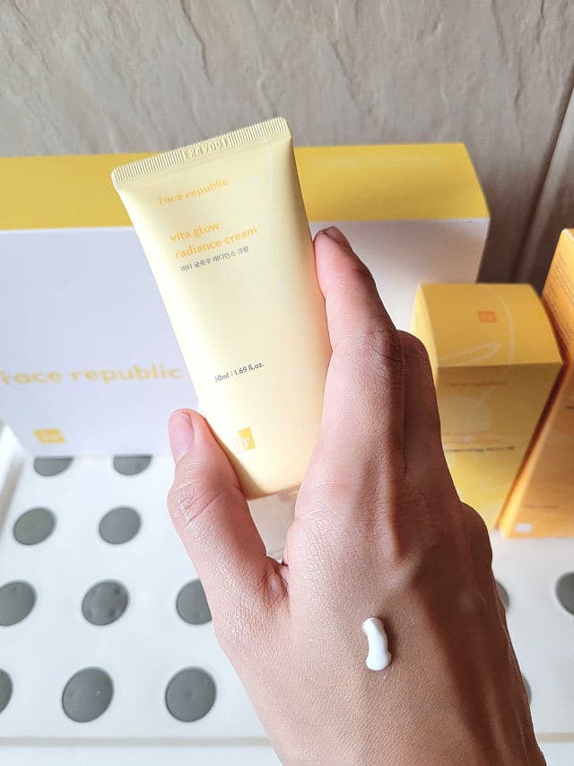 Face Republic Vita Glow Radiance Cream review photo by esiotrot84