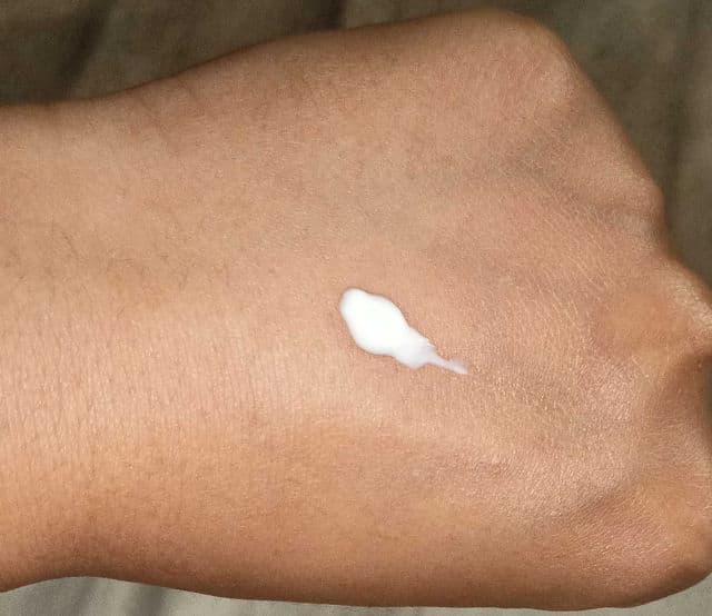 Earth Rhythm Ultra Defence Hybrid Sun Fluid SPF 50+ review photo by SkincareUnni82