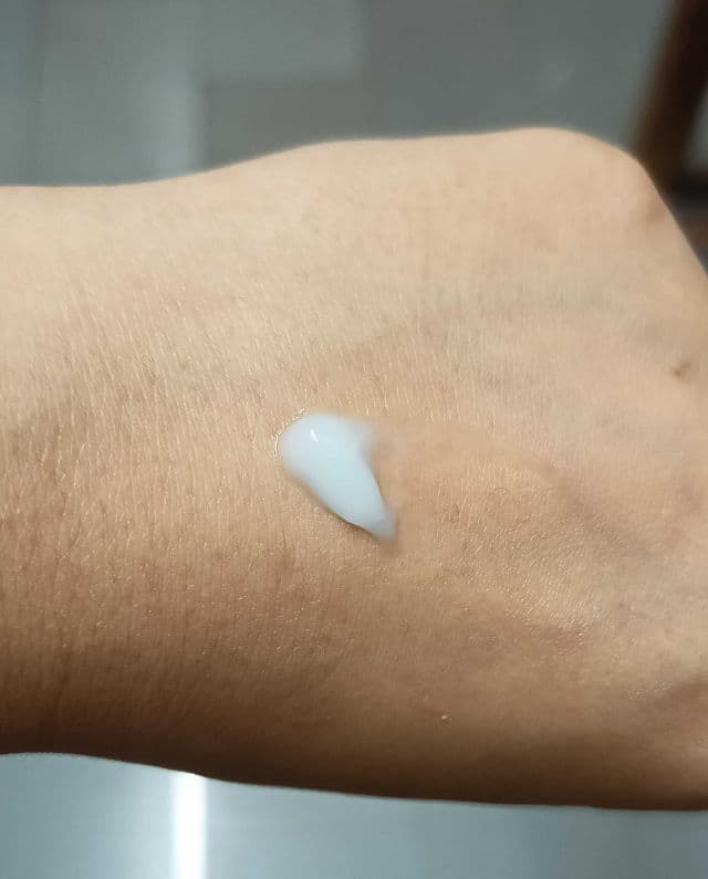 Pond's Super Light Gel Oil Free Moisturizer review photo by SkincareUnni82