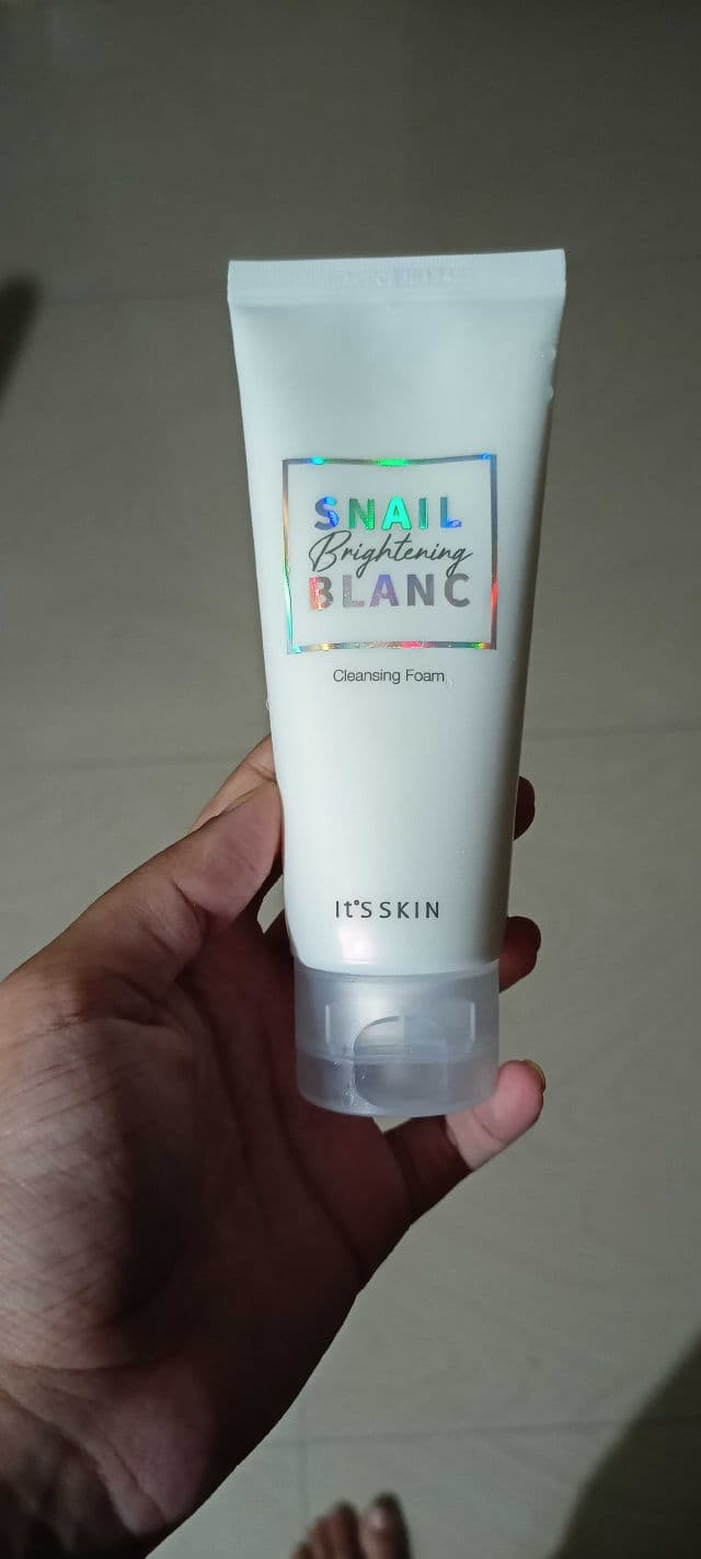 IT'S SKIN Snail Blanc Brightening Cleansing Foam review photo by SkincareUnni82