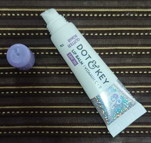 Dot & Key Vitamin C+E SPF30 Glitter Lip Balm review photo by SkincareUnni82