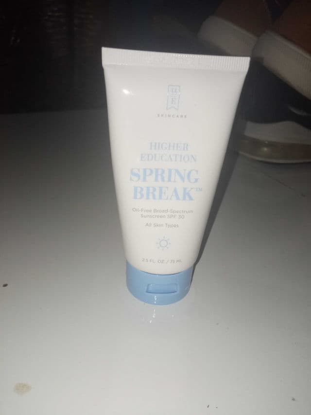 Higher Education Spring Break Oil-Free Sunscreen SPF 30 review photo by keydi05