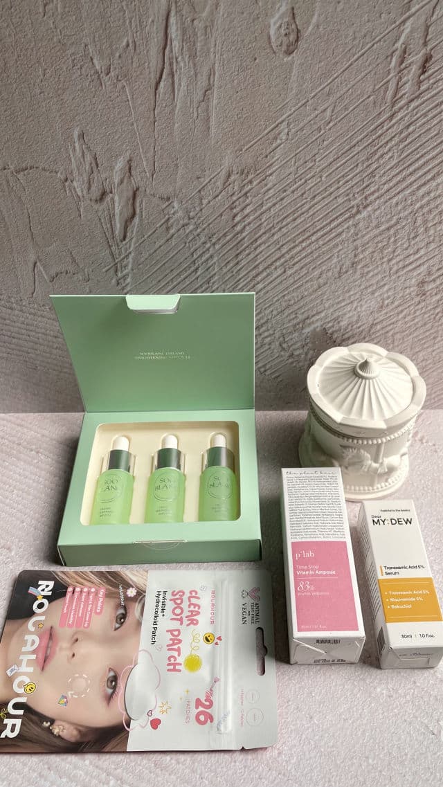 NolaHour Hydrocolloid Clear Soothing Pimple Patch for Acne Recovery Stage review photo by Irenaerin