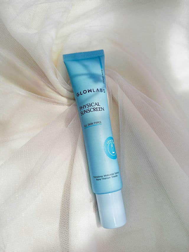 Glowlabs Physical Sunscreen SPF 50 PA+++ review photo by Alfayu