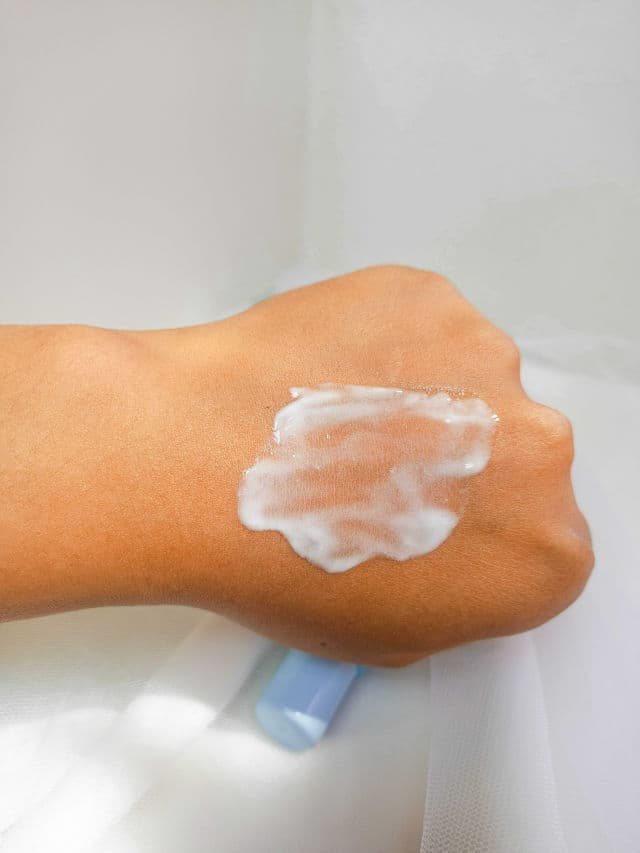 Glowlabs Physical Sunscreen SPF 50 PA+++ review photo by Alfayu