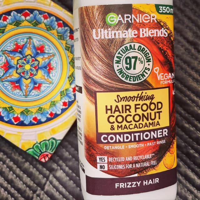 Garnier Fructis Macadamia Hair Food Smoothing Conditioner review photo by BellaBooBeauty