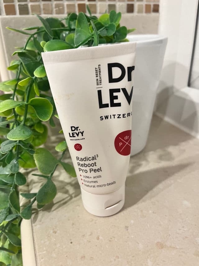 Dr. Levy Switzerland Radical3 Reboot Pro Peel review photo by BellaBooBeauty