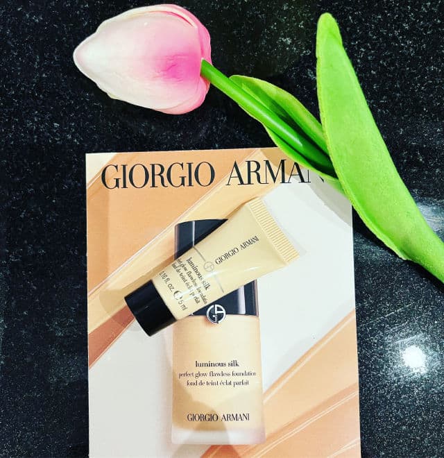 Armani Beauty Luminous Silk Oil-Free Foundation  review photo by BellaBooBeauty