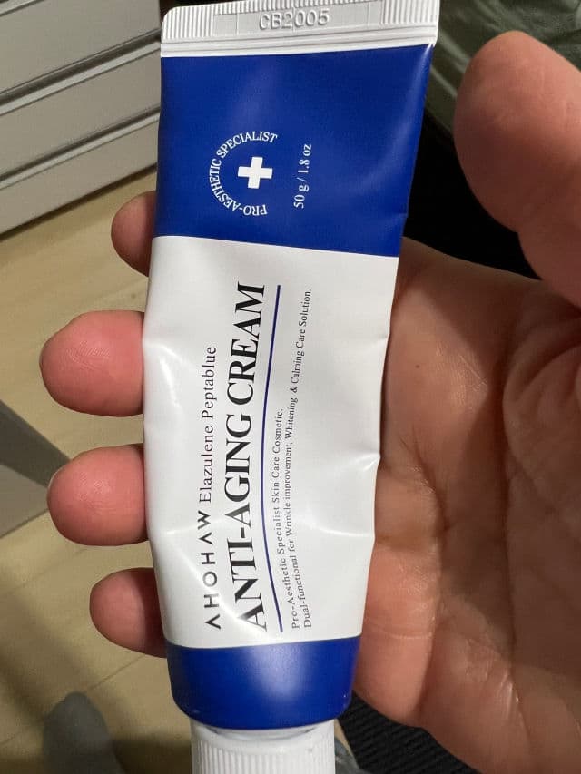 AHOHAW Elazulene Peptablue Anti-Aging Cream review photo by Gabis
