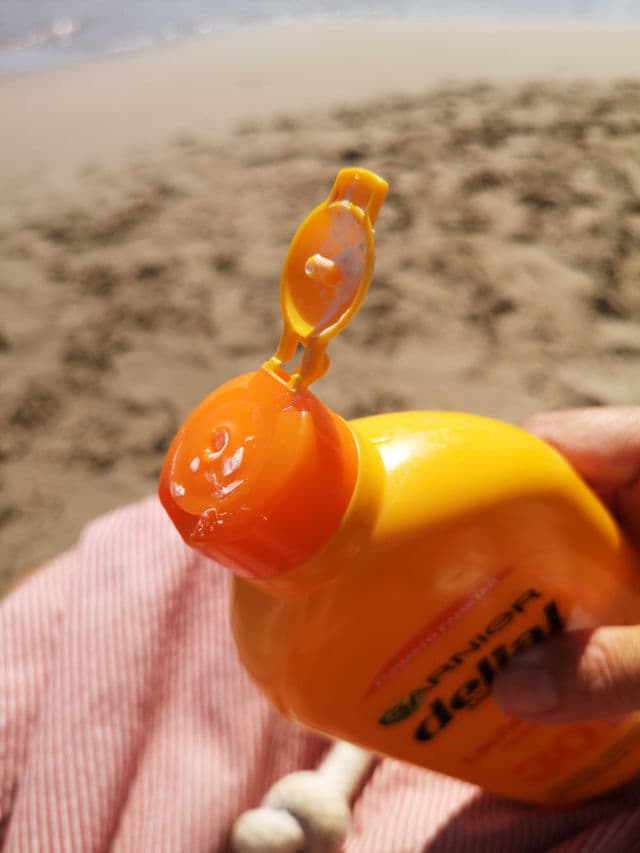 Garnier Ambre Solaire Ultra-hydrating Sun Cream SPF30 review photo by Beats