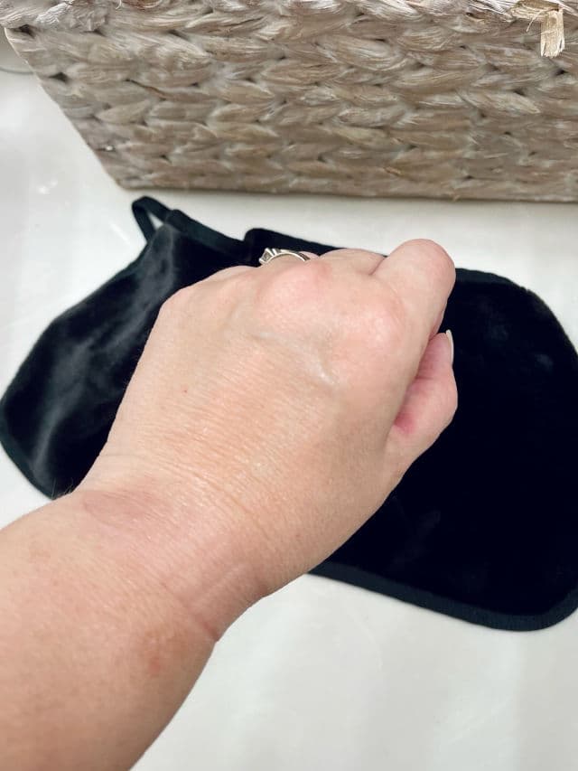 DR.G Red Blemish Clear Soothing Cream review photo by brodtbeauty