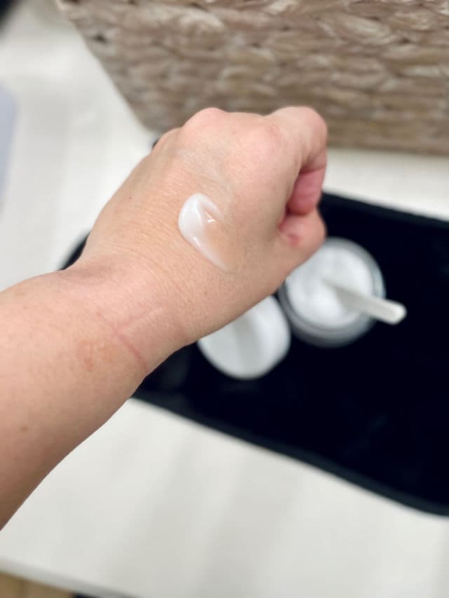 DR.G Red Blemish Clear Soothing Cream review photo by brodtbeauty