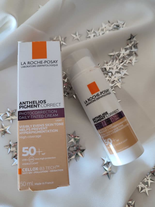 La Roche-Posay Anthelios Pigment Correct SPF50+ review photo by Mumikag