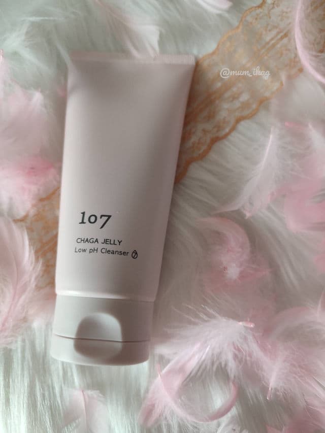 107 Chaga Jelly Low pH Cleanser review photo by Mumikag