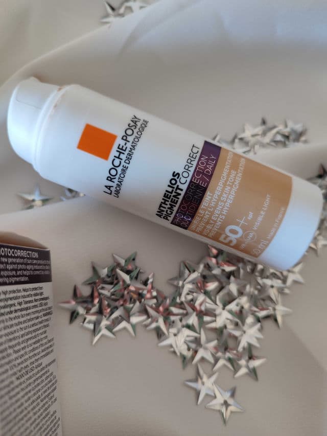 La Roche-Posay Anthelios Pigment Correct SPF50+ review photo by Mumikag