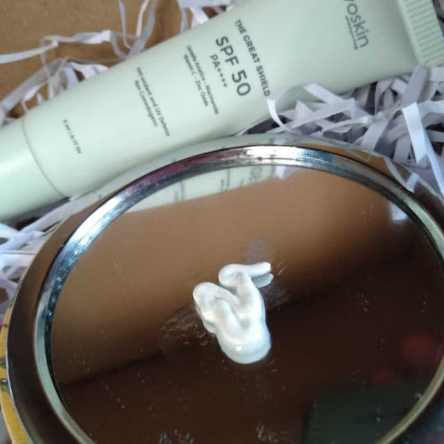 Avoskin The Great Shield Sunscreen SPF 50 PA++++ review photo by mytime