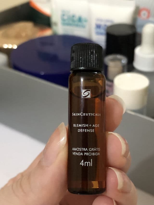 SkinCeuticals Blemish + Age Defense Salicylic Acid Acne Treatment review photo by camilaguimaraes