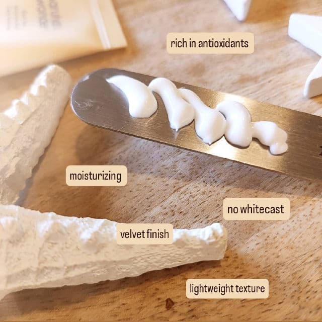 HaruHaru WONDER Black Rice Moisture Airyfit Sunscreen SPF50+/PA++++ review photo by kbeautysandra