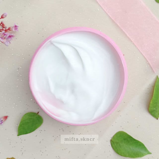 Nivea Soft Mix Me I am The Berry Charming One review photo by miftakhul