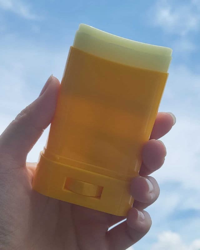 NATURE REPUBLIC California Aloe Fresh Powdery Sun Stick SPF 50+ PA++++ review photo by serene1126