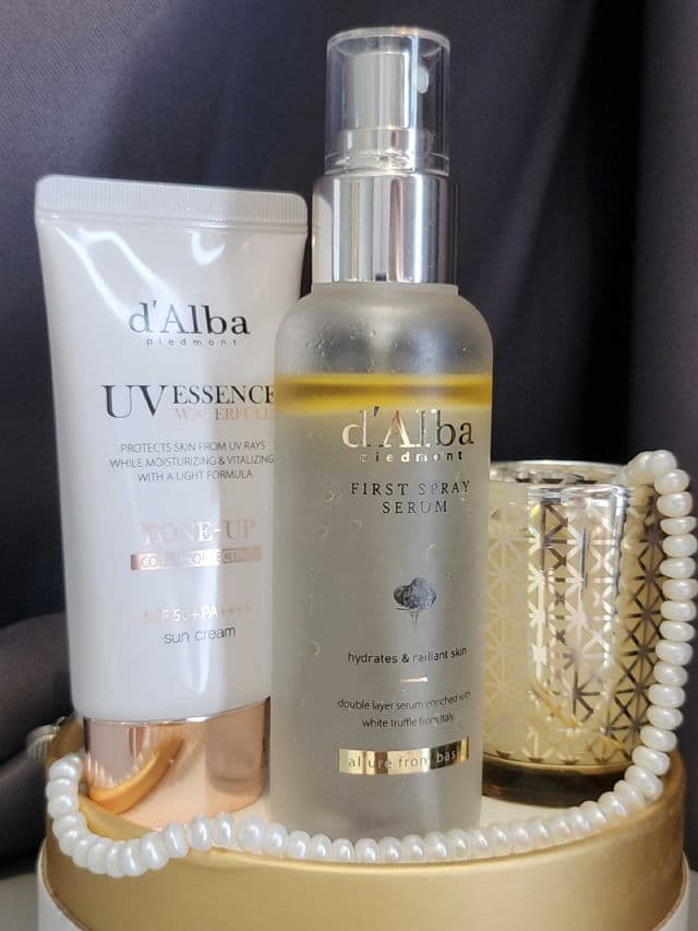 D' Alba Piedmont UV Essence Waterfull UV Essence Tone-Up Sun Cream SPF50+ PA++++ review photo by serene1126