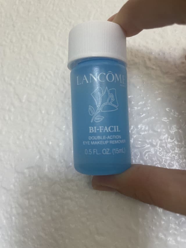 Lancome Bi-Facil Double-Action Eye Makeup Remover review photo by PickyCccclaire