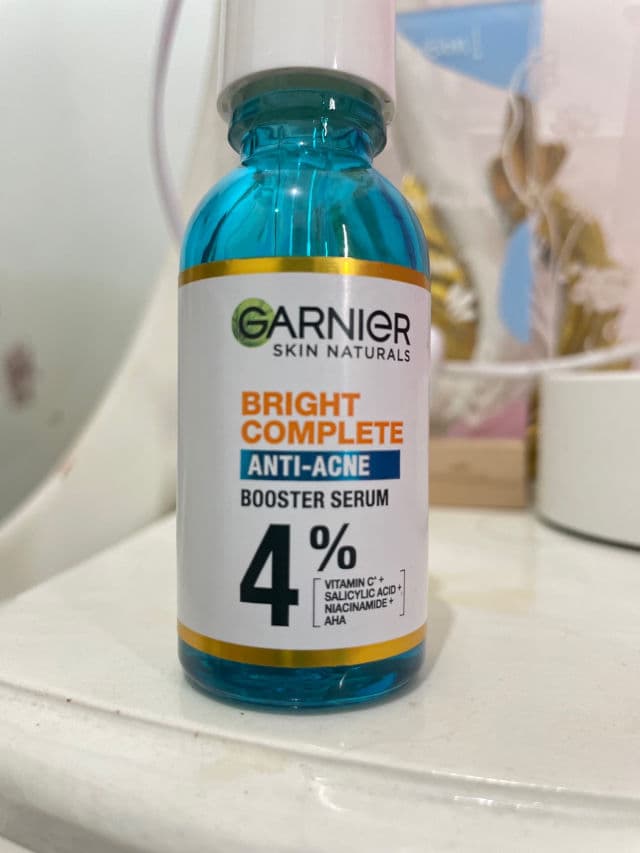 Garnier Bright Complete Anti-Acne Booster Serum review photo by Sindyaprily