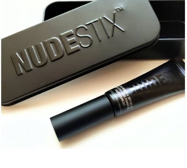 Nudestix Brow Set Gel XL Eyebrow Gel review photo by Producttester