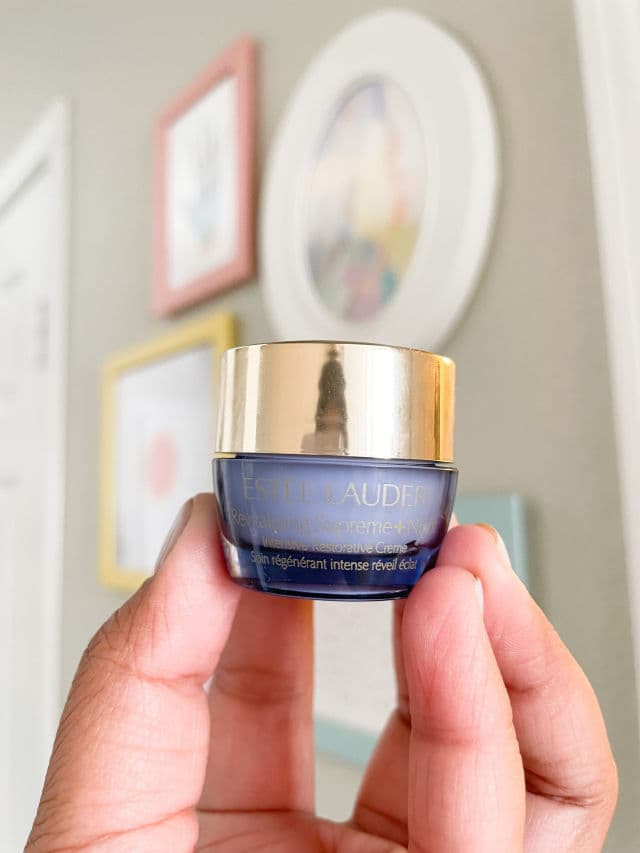 Estee Lauder Revitalizing Supreme+ Night Intensive Restorative Creme review photo by VeronicaReviews