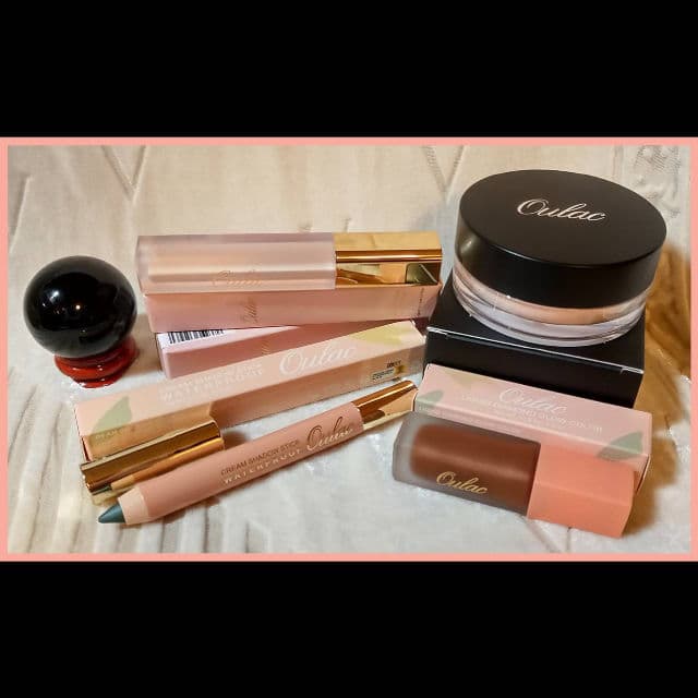 Oulac Cosmetics 01 Vanilla review photo by staceymeows