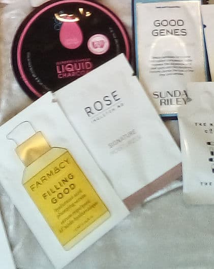 Farmacy Filling Good Hyaluronic Acid Plumping Serum review photo by staceymeows