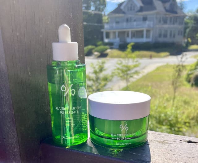 Dr. Ceuracle Tea Tree Purifine 95 Essence review photo by CaitlynF