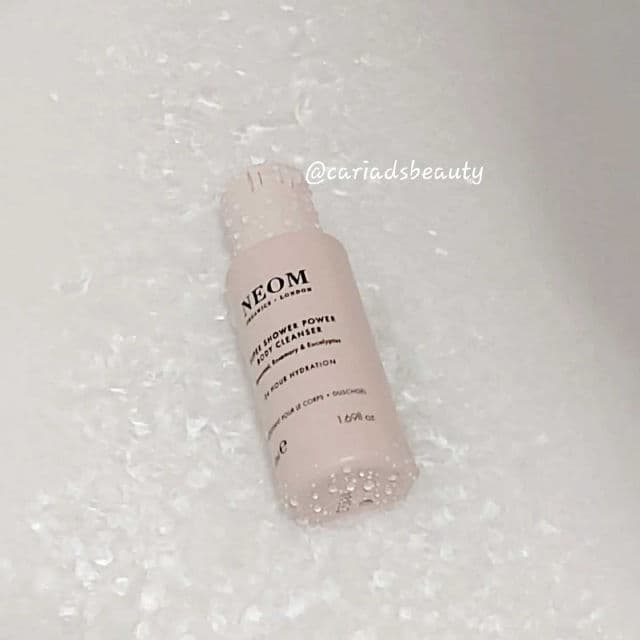 Neom Organics Super Shower Power Body Cleanser review photo by cariadsbeauty