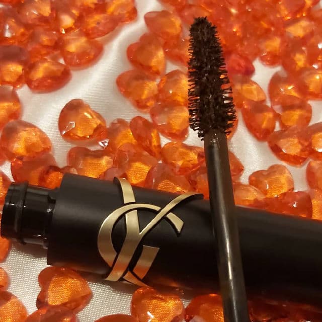 YSL Beauty Lash Clash Extreme Volume Mascara review photo by cariadsbeauty