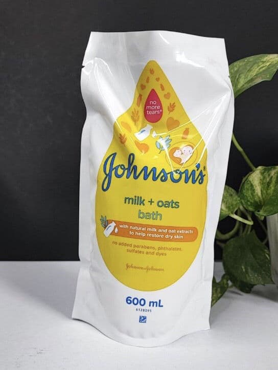Johnson's Milk + Oats Bath review photo by Yssaaa
