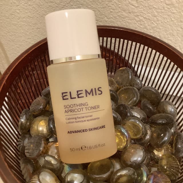 Elemis Soothing Apricot Toner review photo by thePineapplePrincess