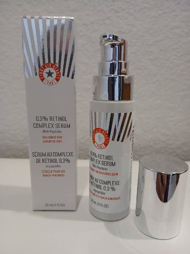 First Aid Beauty 0.3% Retinol Complex Serum with Peptides review photo by PattiL