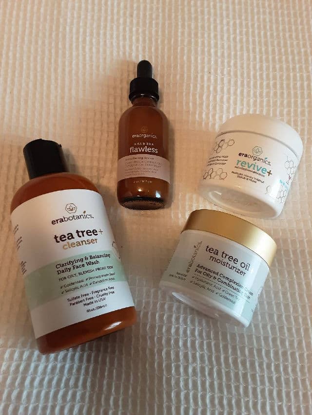 Era Organics Revive+ Microdermabrasion Scrub & Facial Exfoliator review photo by PattiL