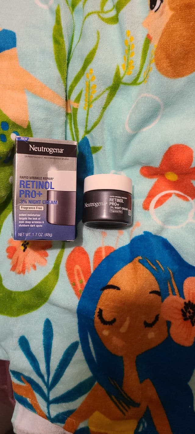Neutrogena Rapid Wrinkle Repair Regenerating Retinol Cream Fragrance-Free review photo by KristyLynn5487