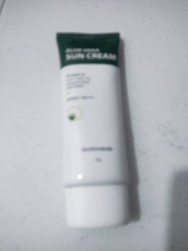 Baroness Aloe Vera Sun Cream SPF50+ PA+++ review photo by mamalisa