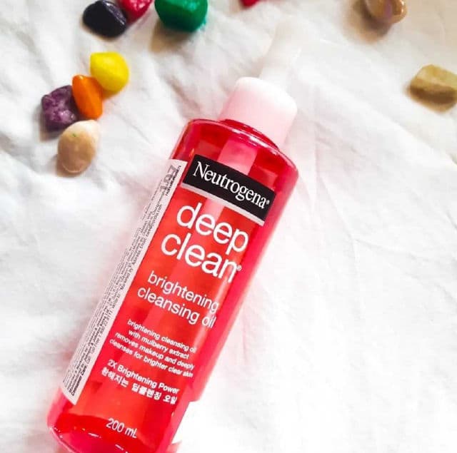 Neutrogena Deep Clean Brightening Cleansing Oil review photo by shilpinaik